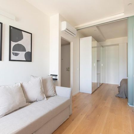 Modern & Stylish Near Isola & Central Station Milan Luaran gambar